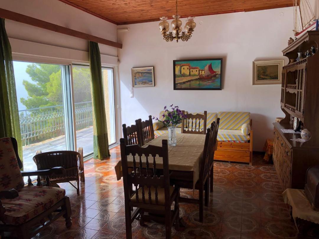 Vana Kavos Apartment Agia Marina  ภายนอก รูปภาพ